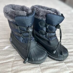 Black and Gray Winter Boots